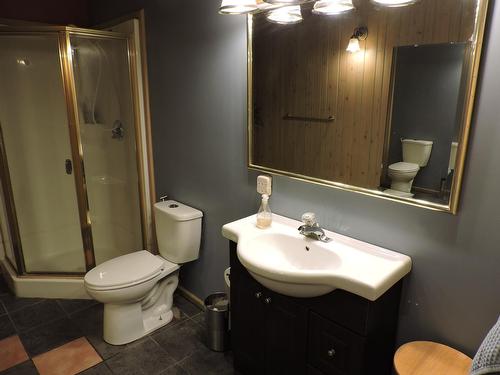 12590 Highway 3, Greenwood, BC - Indoor Photo Showing Bathroom