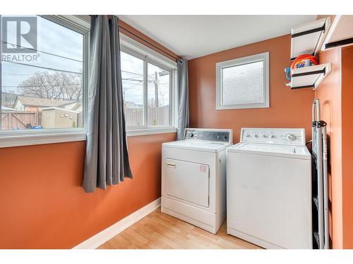 676 Ellis Street, Penticton, BC - Indoor Photo Showing Laundry Room