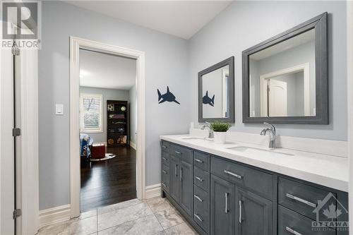 30 Oriole Drive, Ottawa, ON - Indoor Photo Showing Bathroom