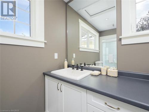 4Pc ensuite - 90 Greenough Point Road, Northern Bruce Peninsula, ON - Indoor Photo Showing Bathroom