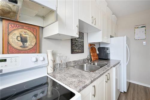 2418 New Street|Unit #12, Burlington, ON - Indoor Photo Showing Kitchen With Double Sink