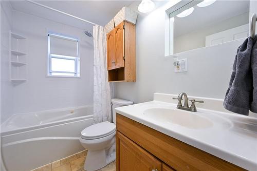 2418 New Street|Unit #12, Burlington, ON - Indoor Photo Showing Bathroom