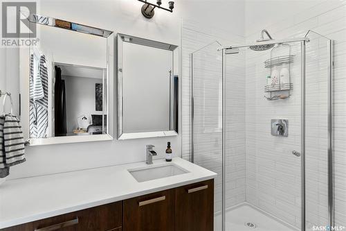1319 13Th Street, Saskatoon, SK - Indoor Photo Showing Bathroom
