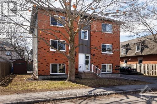 358 Winston Avenue, Ottawa, ON - Outdoor