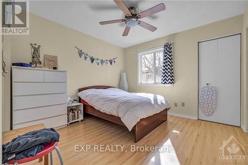 358 Winston Avenue, Ottawa, ON - Indoor Photo Showing Bedroom