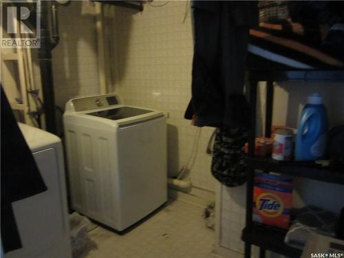 246 14Th Street W, Prince Albert, SK - Indoor Photo Showing Laundry Room
