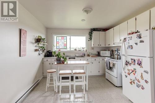 298 Notre Dame, Azilda, ON - Indoor Photo Showing Kitchen