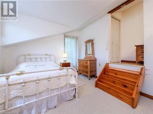 35 Avele Road, South Bruce Peninsula, ON - Indoor Photo Showing Bedroom