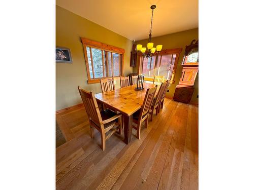 148 Stemwinder Drive, Kimberley, BC - Indoor Photo Showing Dining Room