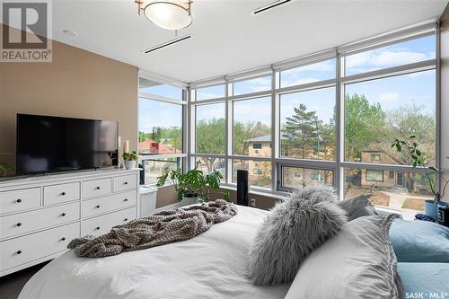 203 2300 Broad Street, Regina, SK - Indoor Photo Showing Bedroom