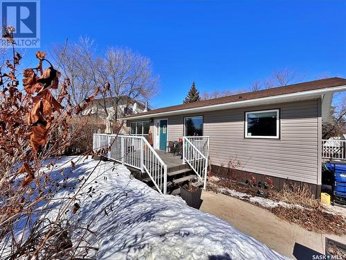 105 Dorchester Place, Moosomin, SK - Outdoor