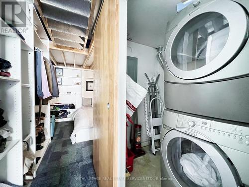 #115 -365 Dundas St E, Toronto, ON - Indoor Photo Showing Laundry Room