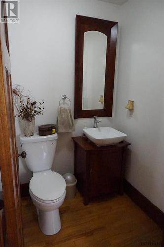 444 Main St, Temiskaming Shores, ON - Indoor Photo Showing Bathroom