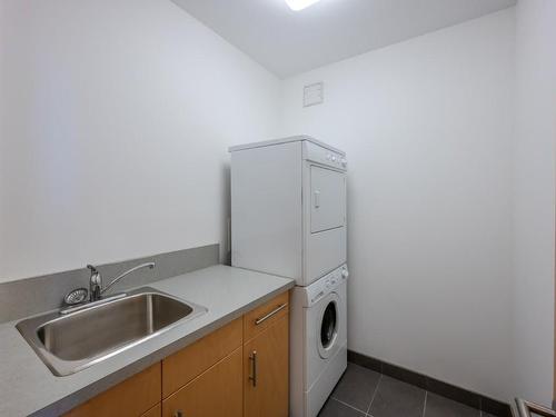 3818 Albrecht Road, Naramata, BC - Indoor Photo Showing Laundry Room