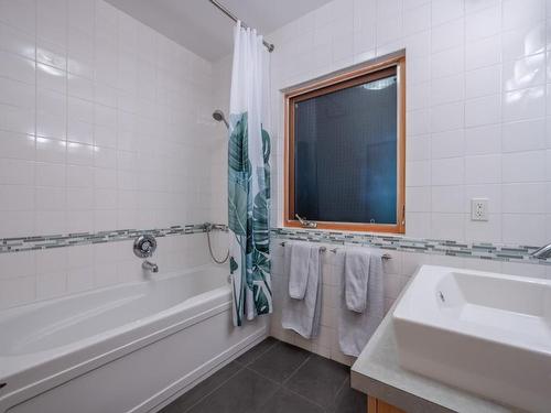 3818 Albrecht Road, Naramata, BC - Indoor Photo Showing Bathroom