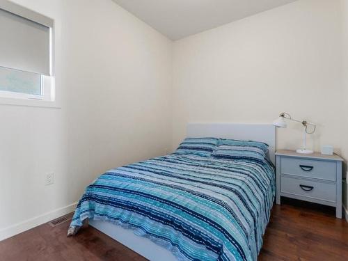 101-450 Hansen Street, Penticton, BC - Indoor Photo Showing Bedroom