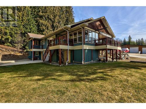 7815 Columbia Drive, Anglemont, BC - Outdoor With Deck Patio Veranda