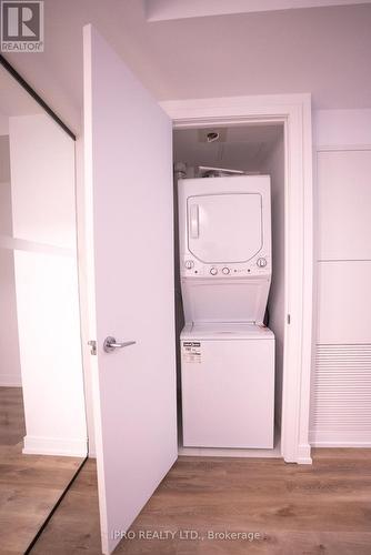 619 - 1 Jarvis Street, Hamilton, ON - Indoor Photo Showing Laundry Room
