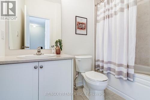 2688 Delphinium Trail, Pickering, ON - Indoor Photo Showing Bathroom