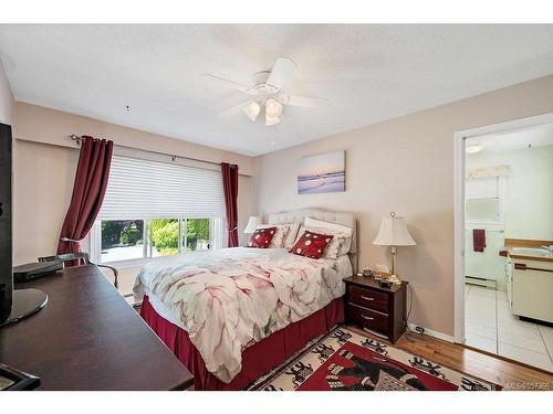 10655 Blue Heron Rd, North Saanich, BC - Indoor Photo Showing Bedroom