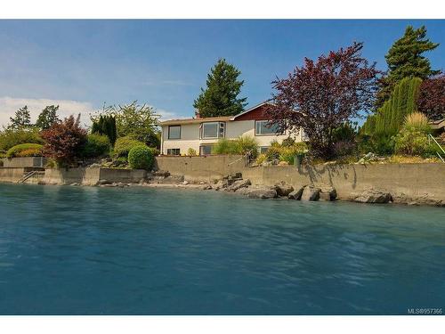 10655 Blue Heron Rd, North Saanich, BC - Outdoor With Body Of Water