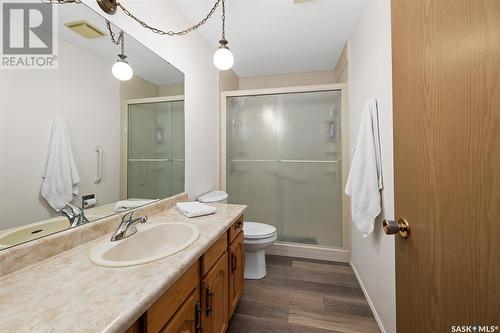 302 3120 Louise Street, Saskatoon, SK - Indoor Photo Showing Bathroom