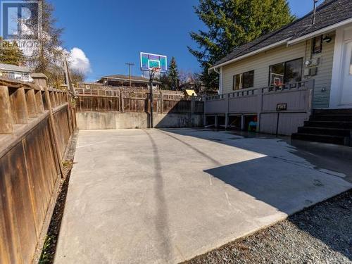 4620 Redonda Ave, Powell River, BC - Outdoor