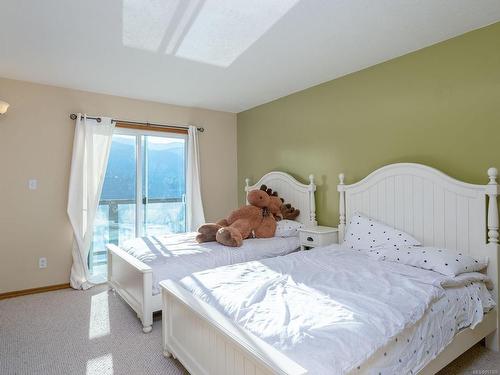 8682 Stirling Arm Dr, Port Alberni, BC - Indoor Photo Showing Bedroom