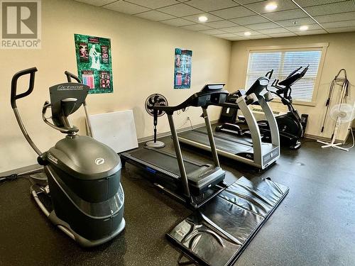 700 Martin Avenue Unit# 306, Kelowna, BC - Indoor Photo Showing Gym Room