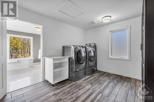 1628 Nolan'S Road, Montague, ON - Indoor Photo Showing Laundry Room