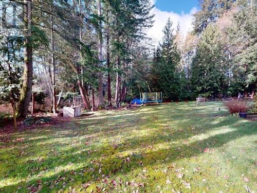 5649 Tanner Ave, Powell River, BC - Outdoor