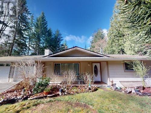 5649 Tanner Ave, Powell River, BC - Outdoor With Deck Patio Veranda