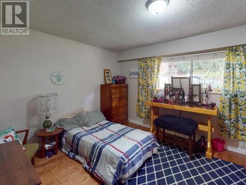 5649 Tanner Ave, Powell River, BC - Indoor Photo Showing Bedroom