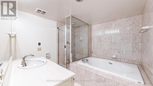 #217 -1177 Yonge St, Toronto, ON - Indoor Photo Showing Bathroom