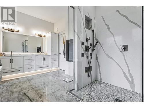 1675 Hilltop Road, Williams Lake, BC - Indoor Photo Showing Bathroom