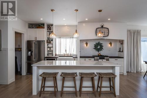 2337 Mctavish Road, Prince George, BC - Indoor Photo Showing Kitchen With Upgraded Kitchen