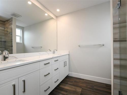3398 Eagleview Cres, Courtenay, BC - Indoor Photo Showing Bathroom