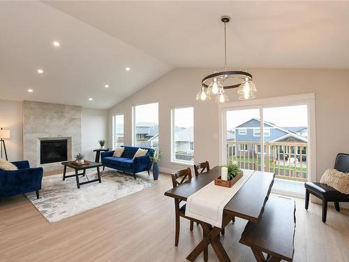3398 Eagleview Cres, Courtenay, BC - Indoor With Fireplace