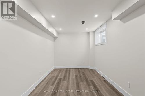 28 Thompson Way, Springwater, ON - Indoor Photo Showing Other Room