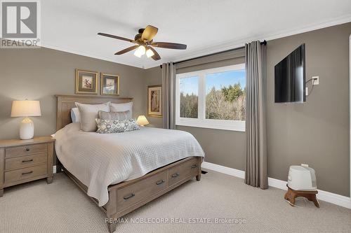 18181 Humber Station Rd, Caledon, ON - Indoor Photo Showing Bedroom