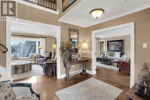 18181 Humber Station Road, Caledon, ON - Indoor Photo Showing Living Room