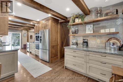 18181 Humber Station Road, Caledon, ON - Indoor Photo Showing Kitchen