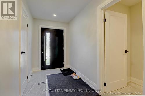 8 Zealand Rd, Toronto, ON - Indoor Photo Showing Other Room