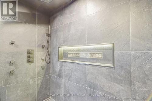 8 Zealand Rd, Toronto, ON - Indoor Photo Showing Bathroom