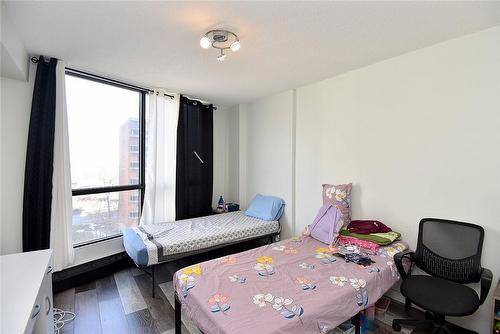 150 Charlton Avenue E|Unit #504, Hamilton, ON - Indoor Photo Showing Bedroom