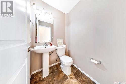 4155 33Rd Street W, Saskatoon, SK - Indoor Photo Showing Bathroom