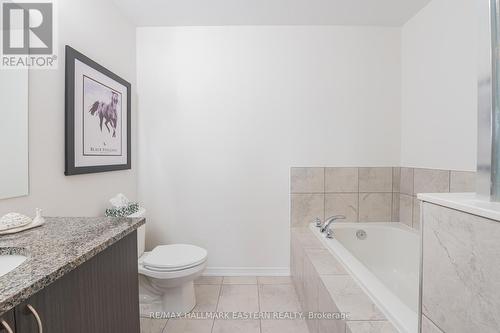 #9 -279 Danzatore Path, Oshawa, ON - Indoor Photo Showing Bathroom