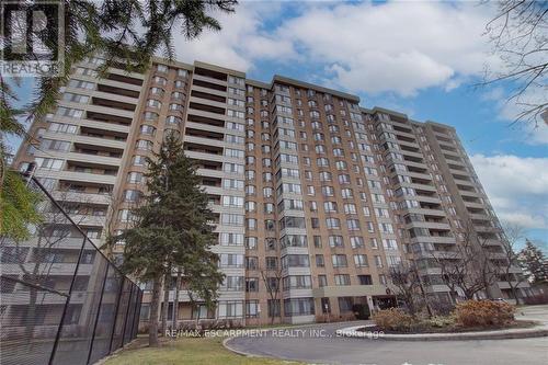 908 - 5 Lisa Street, Brampton, ON - Outdoor With Balcony With Facade
