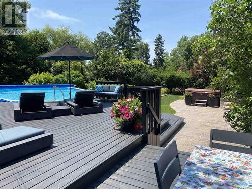 471 Macdonald Ave, Sault Ste Marie, ON - Outdoor With Above Ground Pool With Deck Patio Veranda With Backyard