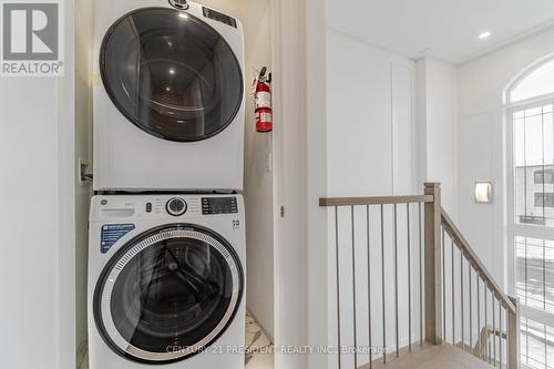 35 St Gaspar Crt, Toronto, ON - Indoor Photo Showing Laundry Room